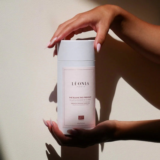 White Tea Scrub - LEONIA